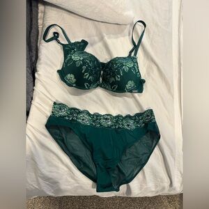 Adore Me Green Jaya Push-Up Bra and Underwear